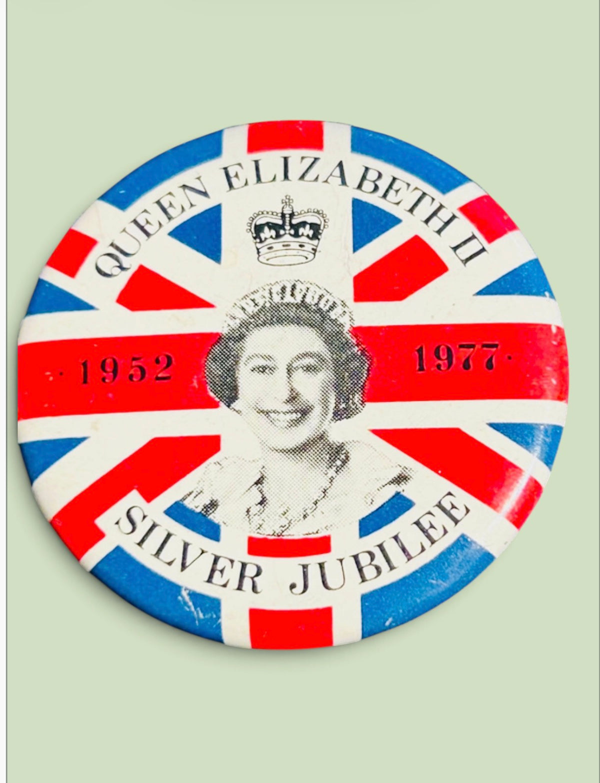 Vintage Queens Jubilee 1977 Commemorative Pin Badge